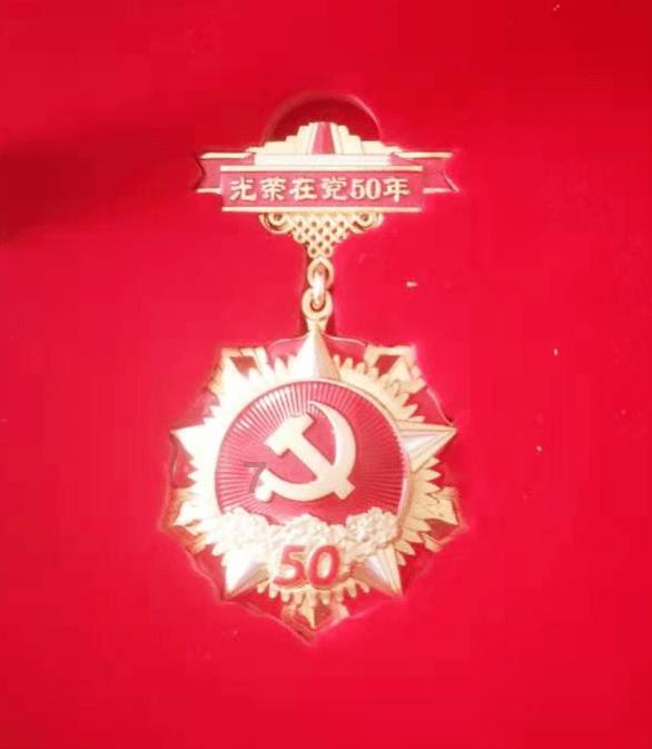 有个爱你的人不容易是哪首歌的歌词?-高效问答网站,轻松找到你想知道的答案